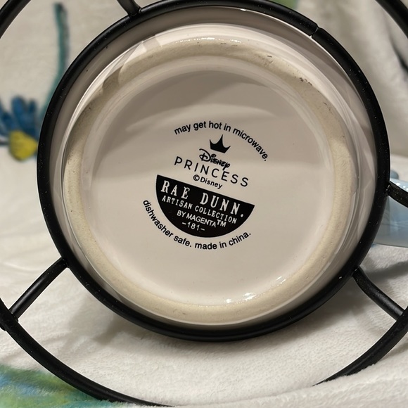 Rae Dunn Disney’s Cinderella double sided mug stacker - Picture 7 of 7